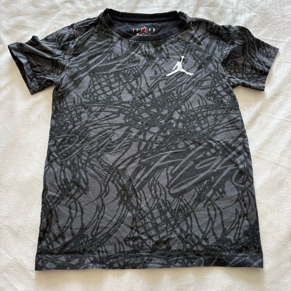 Kids Jordan tee shirt